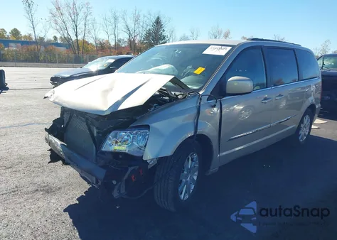 2013 Chrysler Town & Country Touring from USA, damaged, VIN 2C4RC1BG8DR539752